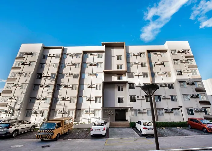 Oyo 450 One Spatial By Filinvest Hotel